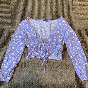 Lilac lace up flower print cropped blouse, size L